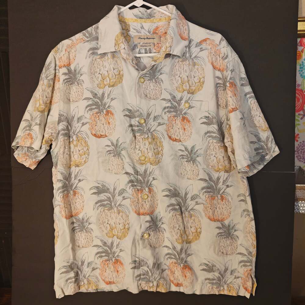 Tommy Bahama Pineapple Print Original Fit Silk Short Sleeve Button Down Shirt